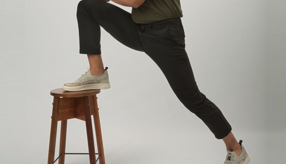 Homem vestindo Camisa Tecnológica Polo Ultra Masculina Branca da Consolatio