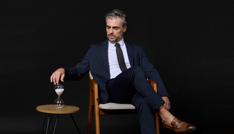 Homem vestindo Camisa Tecnológica Polo Ultra Masculina Grafite da Consolatio